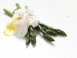 FREE_115054855.jpg egg:asparagus