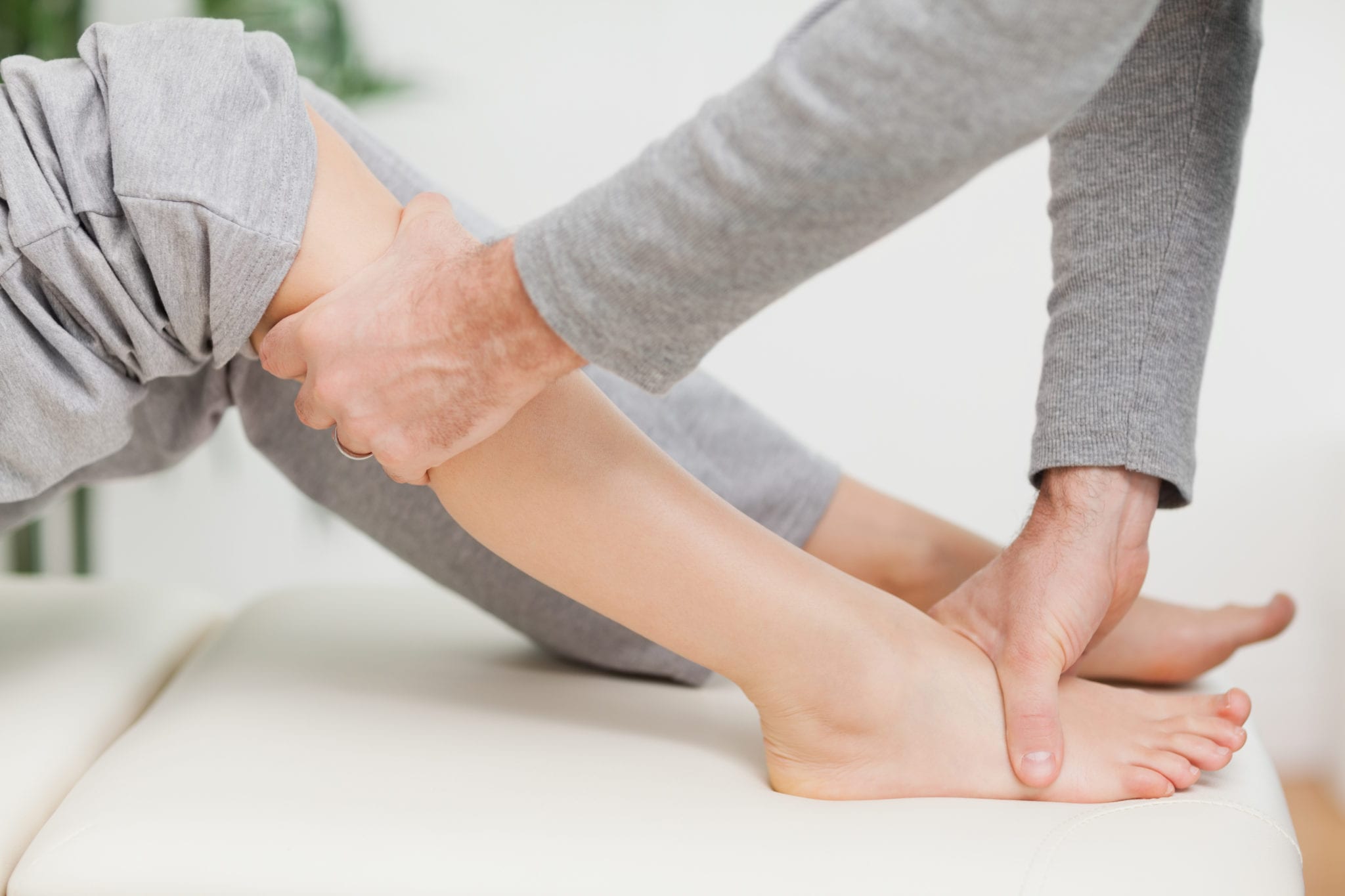 Dry Needling & Manipulation to Treat & Cure Plantar Fasciitis & Foot Pain