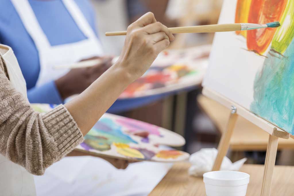 Art Therapy: What Is It & How Does It Work? | Healthy